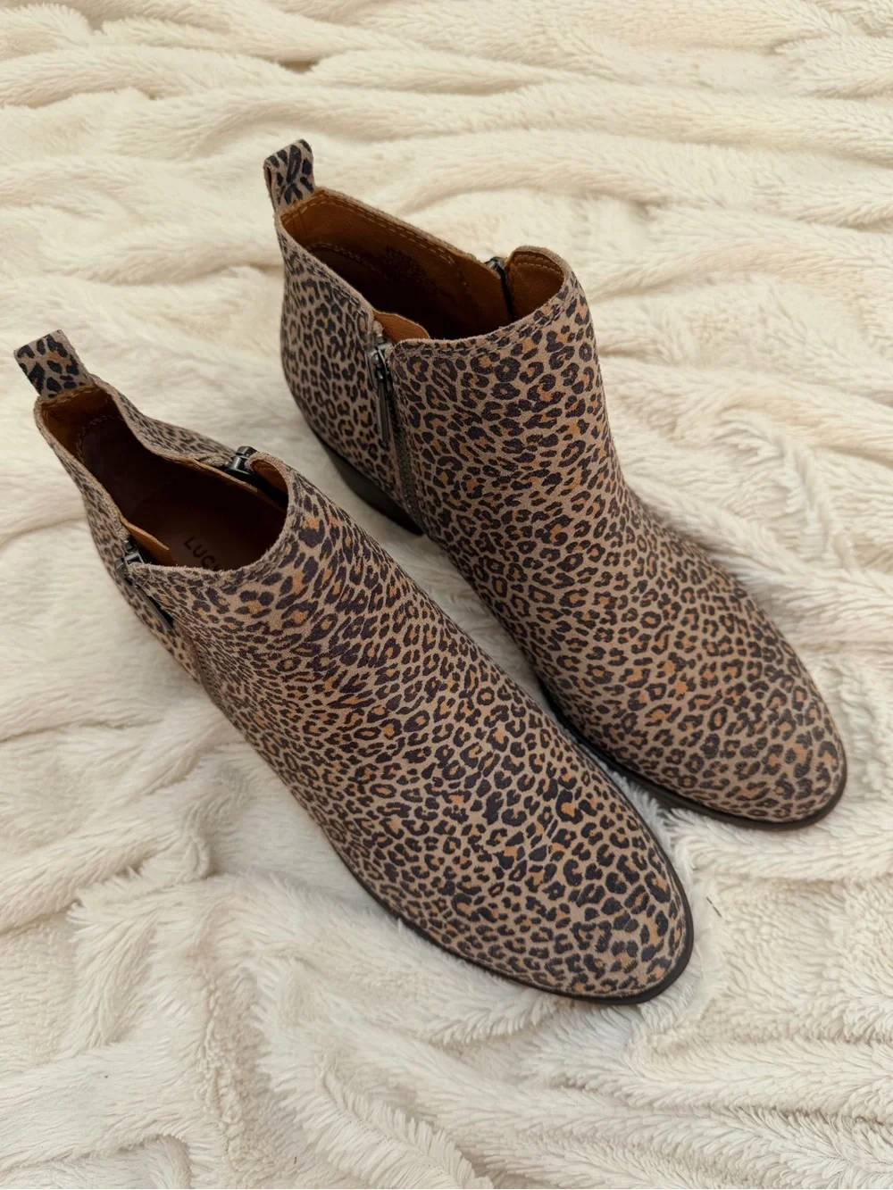 NIB Lucky Brand Basel leather cheetah ankle booties Sz 7.5 women’s